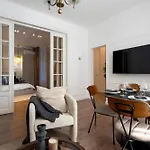 Parisian-inspired 2br On Calea Victoriei - High Ceilings Stylish Design & Location Apartament *