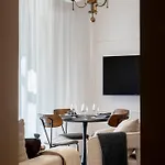 Parisian-inspired 2br On Calea Victoriei - High Ceilings Stylish Design & Location Apartament