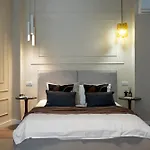 Parisian-inspired 2br On Calea Victoriei - High Ceilings Stylish Design & Location Apartament Bucureşti