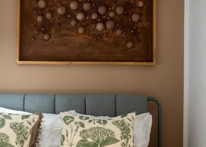 아파트 Parisian-inspired 2br On Calea Victoriei - High Ceilings Stylish Design & Location