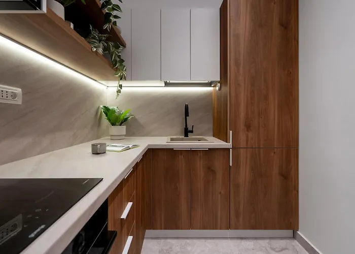 Parisian-inspired 2br On Calea Victoriei - High Ceilings Stylish Design & Location * 부쿠레슈티