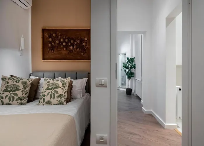Parisian-inspired 2br On Calea Victoriei - High Ceilings Stylish Design & Location * Bucharest
